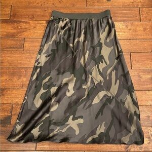 ATM ANTHONY THOMAS MELILLO
Camouflage-print Silk Midi Skirt In Green M